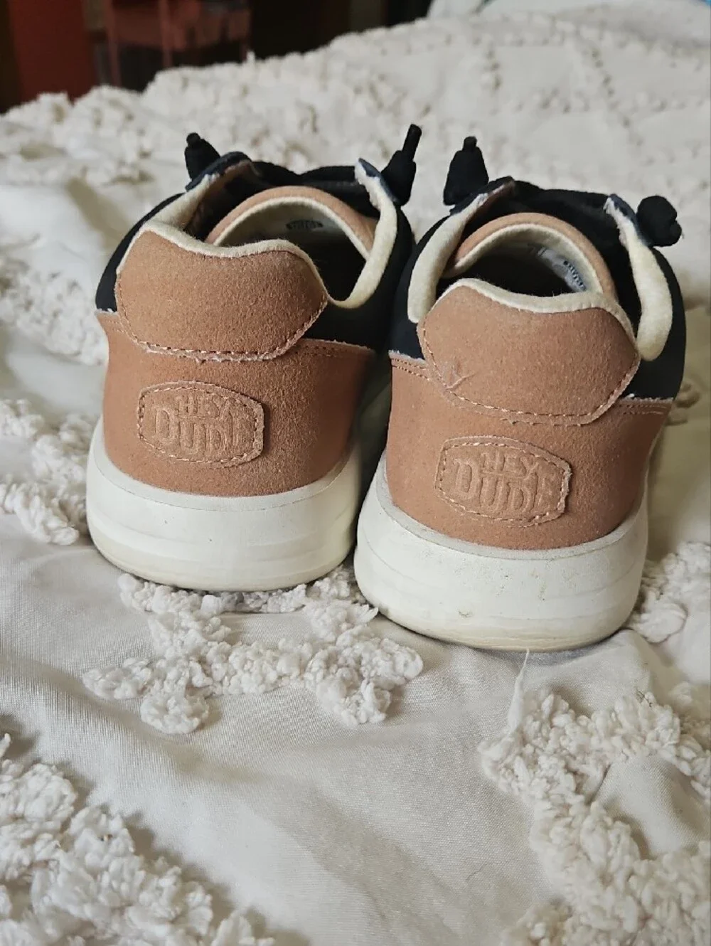 Hey Dude Womens  Sneakers